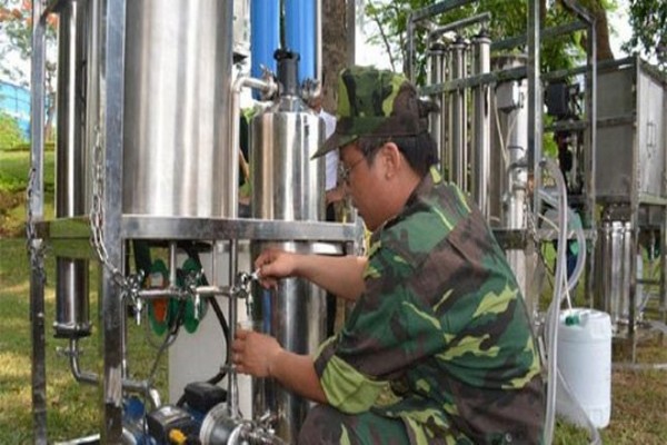 Chế tạo thiết bị lọc nước cơ động phục vụ bộ đội