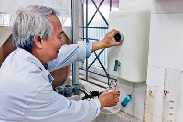 Gặp phù thủy biến nước sông tô lịch thành nước uống
