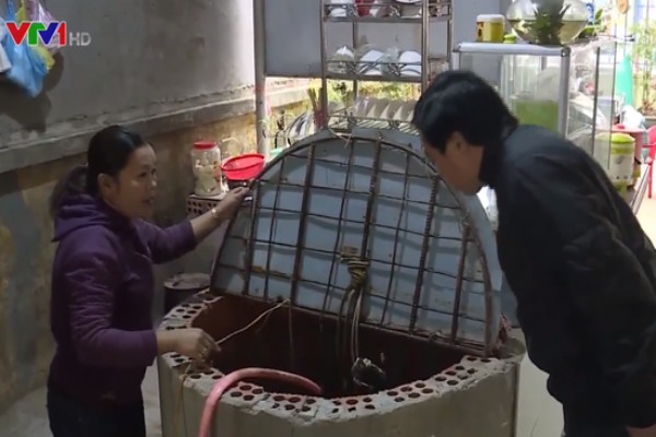 Nhiều hộ dân ở Quảng trị sống chung với nguồn nước nhiễm xăng dầu