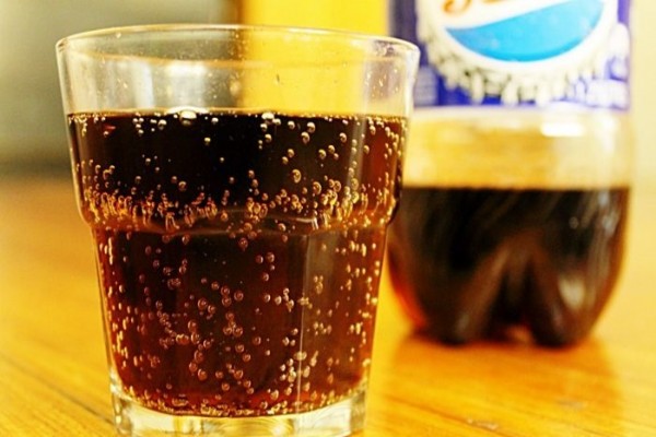 Uống nước ngọt có ga nhiều có hại gì không, có sao không ?