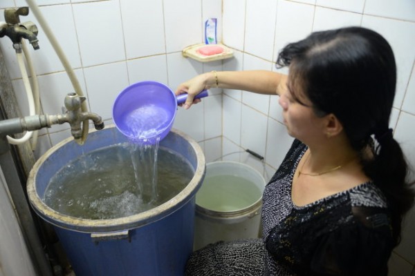 Dùng nước máy để sinh hoạt hàng ngày nhưng bạn đã biết mùi của chúng có ý nghĩa gì chưa?