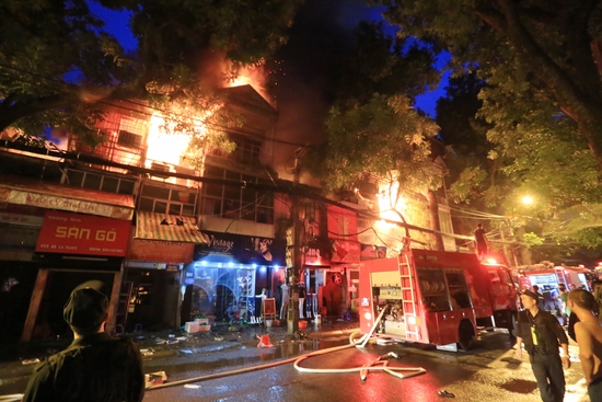 Thông tin mới nhất vụ cháy nhà trọ ở Đê La Thành khiến 2 người tử vong
