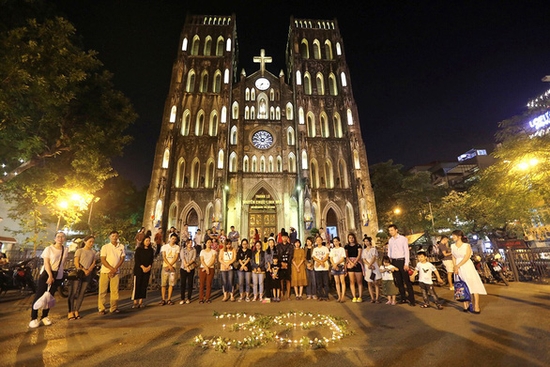 “Người lao động nên đi làm việc nước ngoài theo kênh hợp pháp” phó cục trưởng Cục Quản lý lao động ngoài nước tư vấn.