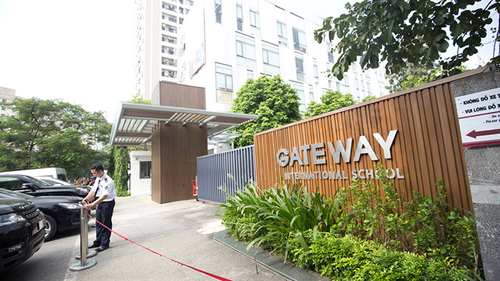 Vụ bé trai 6 tuổi trường Gateway bị bỏ quên trên xe: Gia đình đã mời luật sư