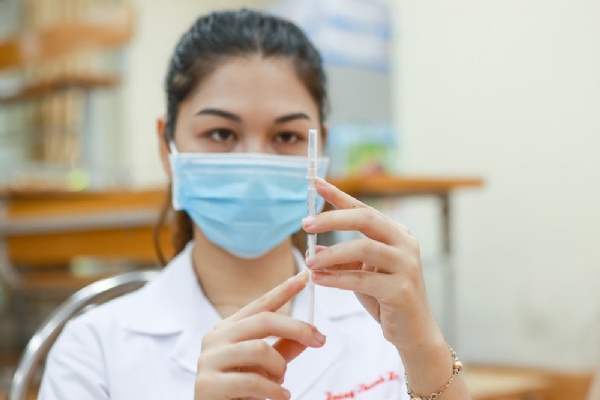 Điều chưa biết về vaccine Pfizer: Rã đông sai có thể khiến vaccine bị hỏng, gây nguy hiểm