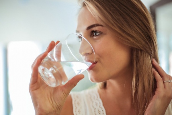Lưu ý và những hiểu nhầm khi sử dụng máy lọc nước uống trực tiếp
