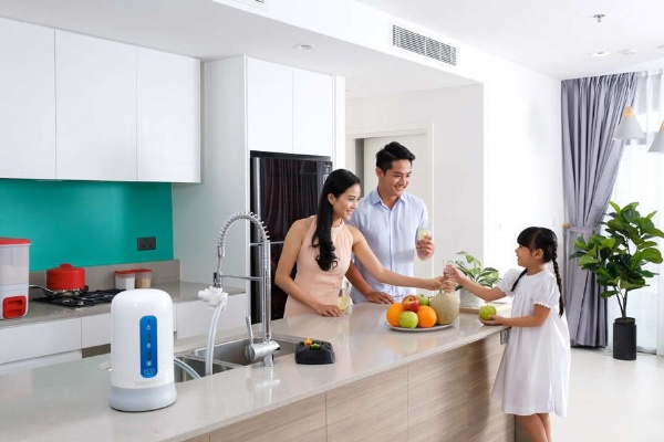 Những lợi ích khi uống nước tinh khiết vào buổi sáng