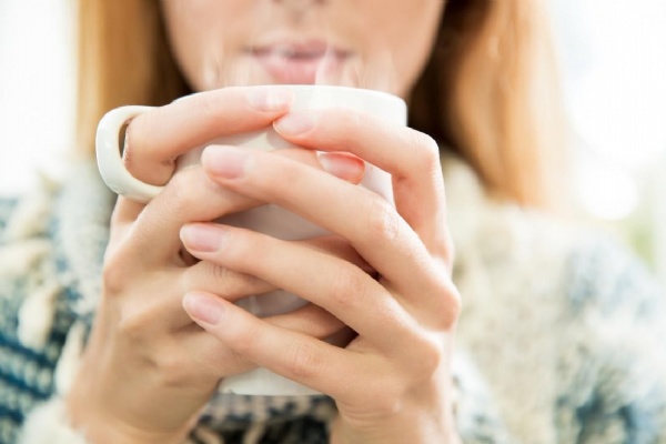 Tìm lời giải đáp cho câu hỏi “uống nước ấm có tốt không?”
