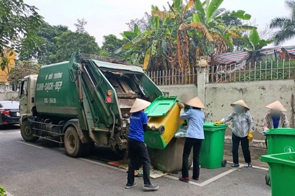 Bộ trưởng Tài Nguyên và Môi trường nói việc xử lý rác thải khi F0 