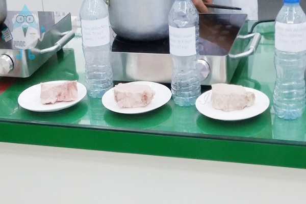 Thí nghiệm giải mã hiện tượng thịt luộc đỏ
