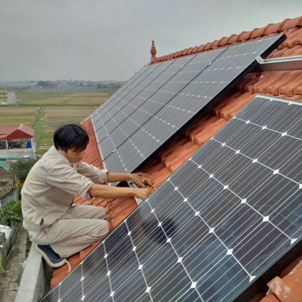 Kinh nghiệm chọn pin năng lượng mặt trời dùng cho gia đình 4